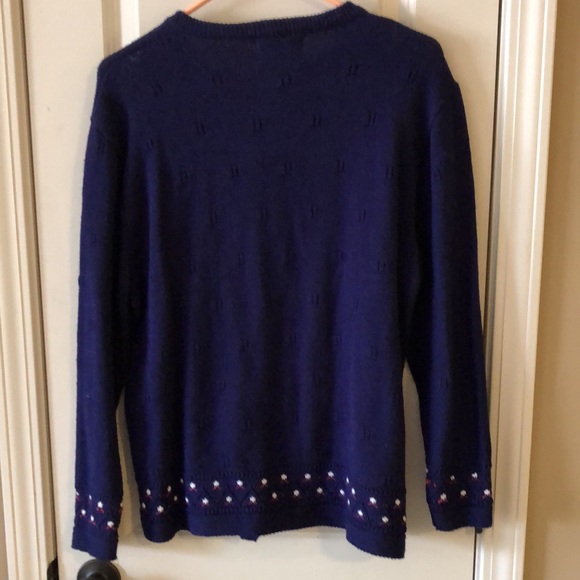 By Billie Jo Vintage button down sweater does not have a size tag but is a large - Picture 5 of 7